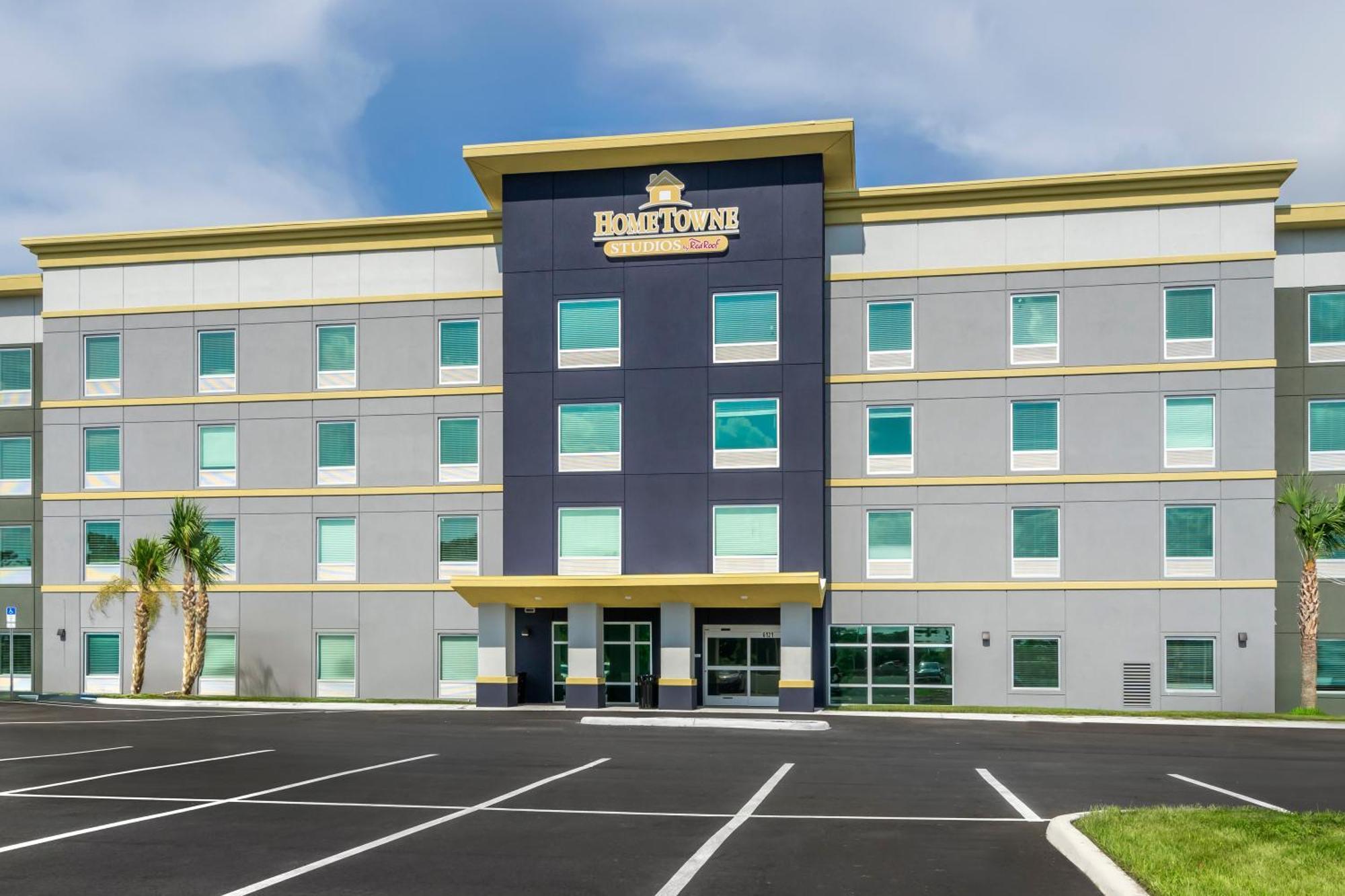 Hometowne Studios By Red Roof Tampa - Airport 外观 照片